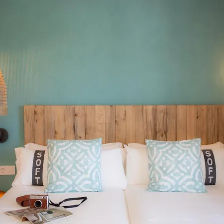 Ξενοδοχείο Casual Bahia Ibiza 3*