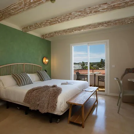 Hotel Casual Bahia Ibiza 3*
